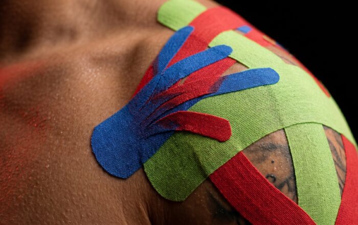 Kinesiotape aplicado en atleta — CB Movement Fisioterapia Guayaquil