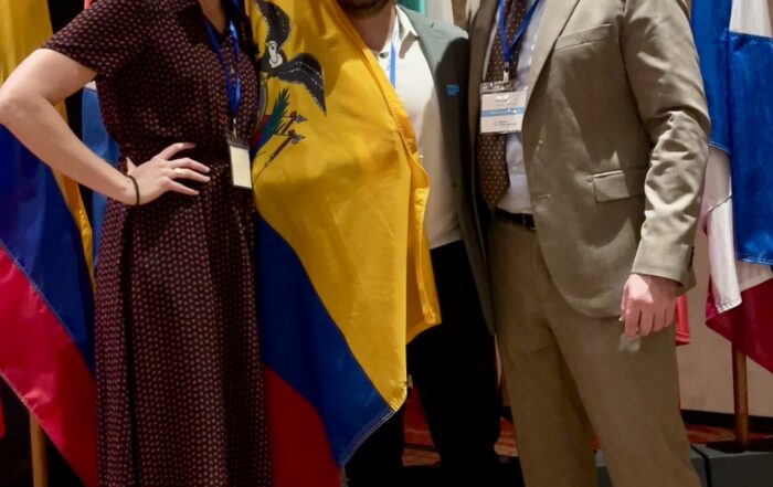 Carlos Basantes en asamblea regional World Physiotherapy