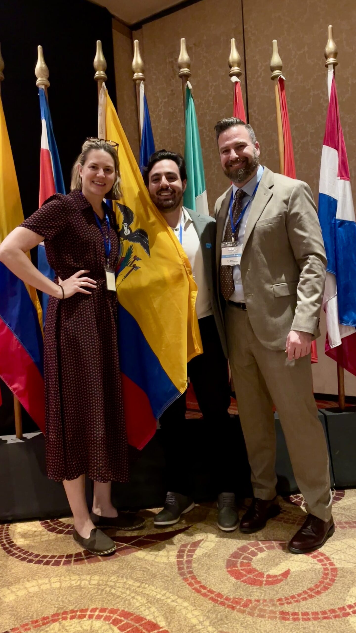 Carlos Basantes en asamblea regional World Physiotherapy